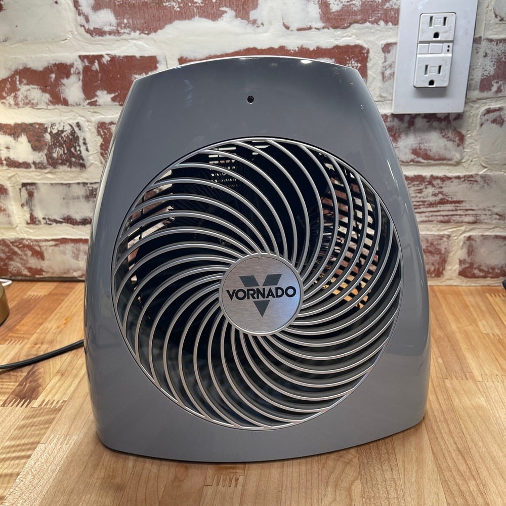 Vornado MVH Whole Room Vortex Heater Gray 1500W Adjustable Thermostat 3 Settings